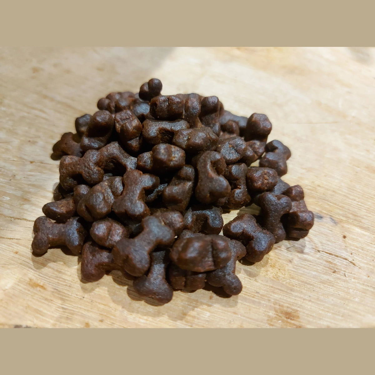 Pippers Pantry - High Reward 80% Poultry Training Treats 500g – product image 2 from Woofingtons