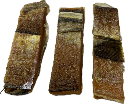 Pippers Pantry Chicken Bars With Cod Skin 100g image 0