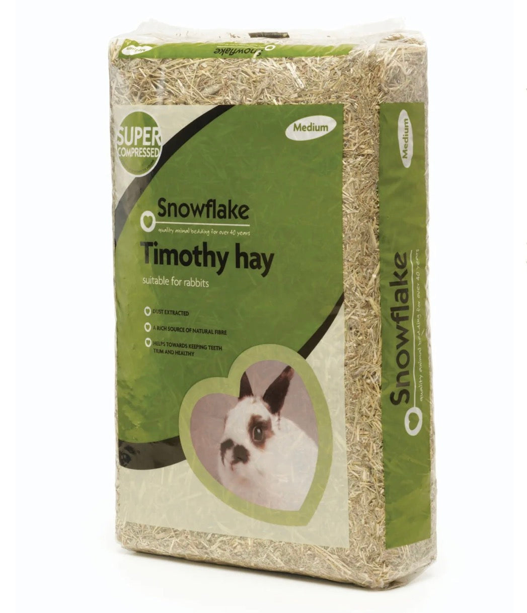 Premium British Timothy Hay for Rabbits and Guinea Pigs - High-Fibre Nutrition – available from Woofingtons